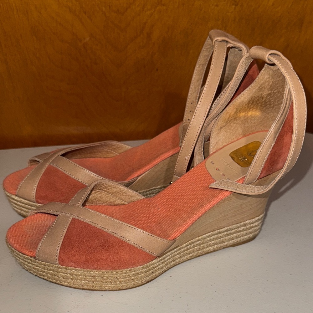 Kanna Coral and Beige Espadrille Wedges size 9